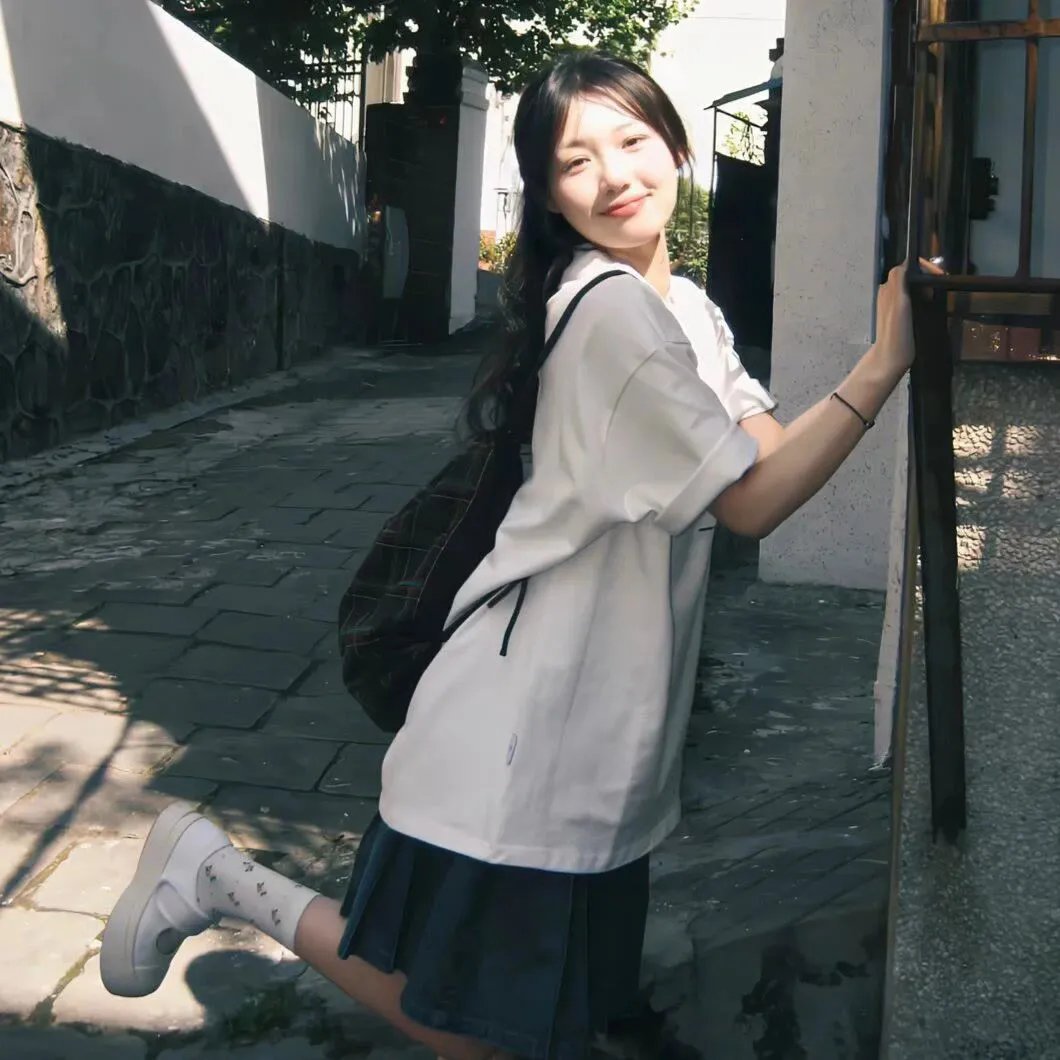 离婚后三个美女爆宠我